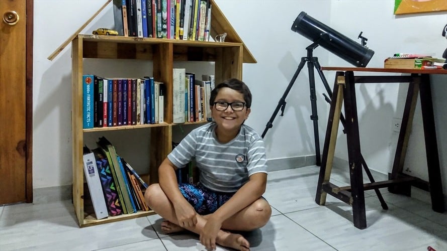 Francisco Javier Vera Manzanares le contestó a los adultos que sabotearon un video en vivo que hizo. . Foto: Twitter: @franciscoactiv2