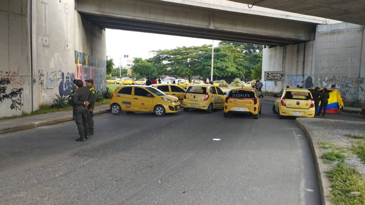Paro de taxistas en Santa Marta afecta la movilidad en algunos sectores
