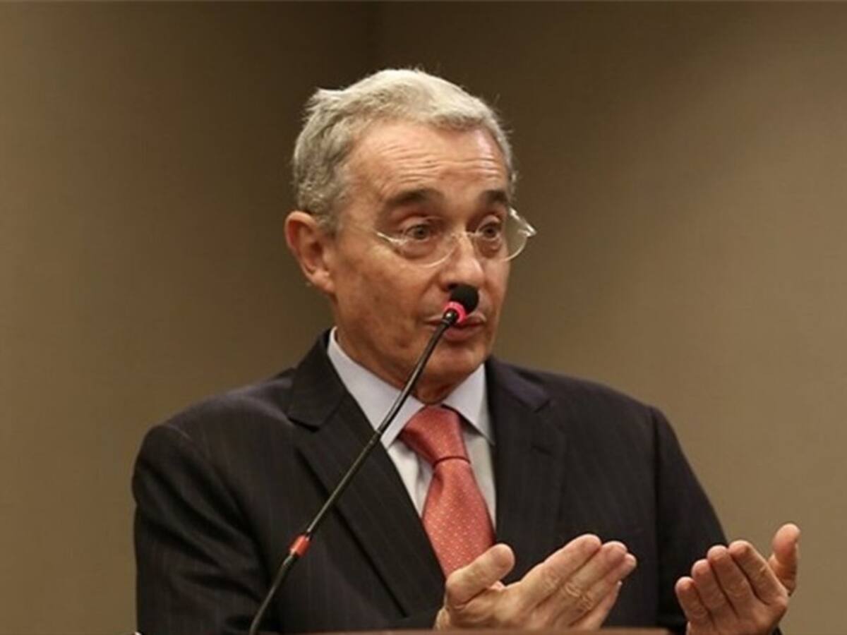 Declaración de renta de Álvaro Uribe fue publicada