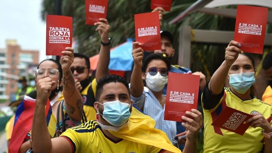 Se registran protestas a las afueras del Metropolitano en previa del partido. Foto: Getty Images/ Luis Robayo