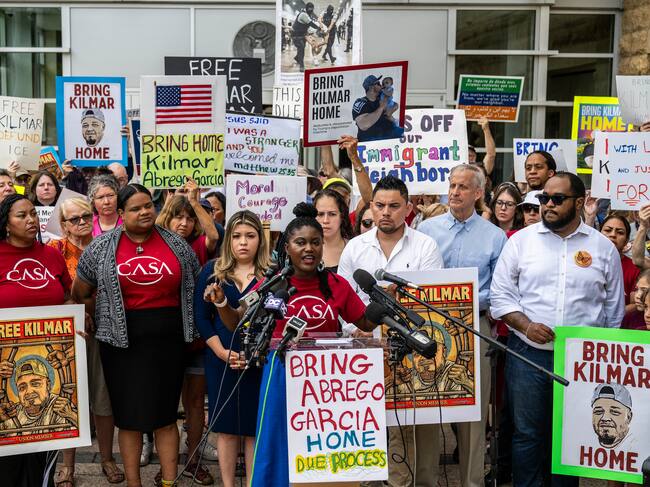 Protestas piden la liberación del ciudadano salvadoreño,Ábrego García. FOTO: JIM WATSON/AFP via Getty Images
