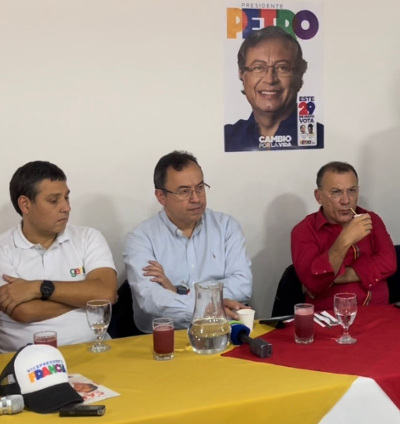 Piden explicaciones por el no ingreso de delegaciones internacionales para las elecciones. Crédito: W Radio.