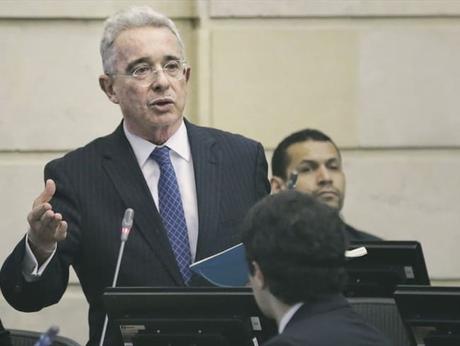 María Jimena Duzán revela la declaración de Jesús María Valle sobre paramilitares y Uribe