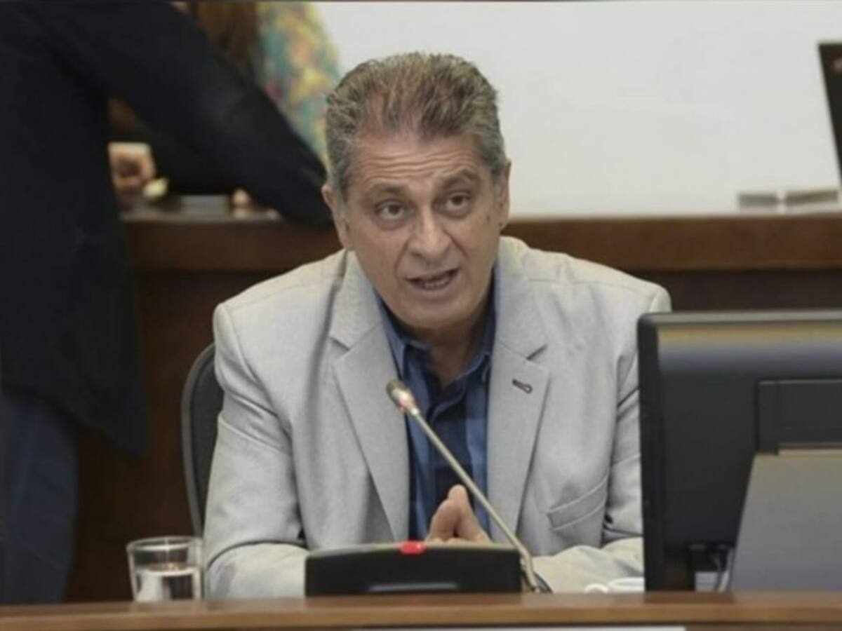 Procuraduría pide sanción por doble militancia a concejal de Medellín