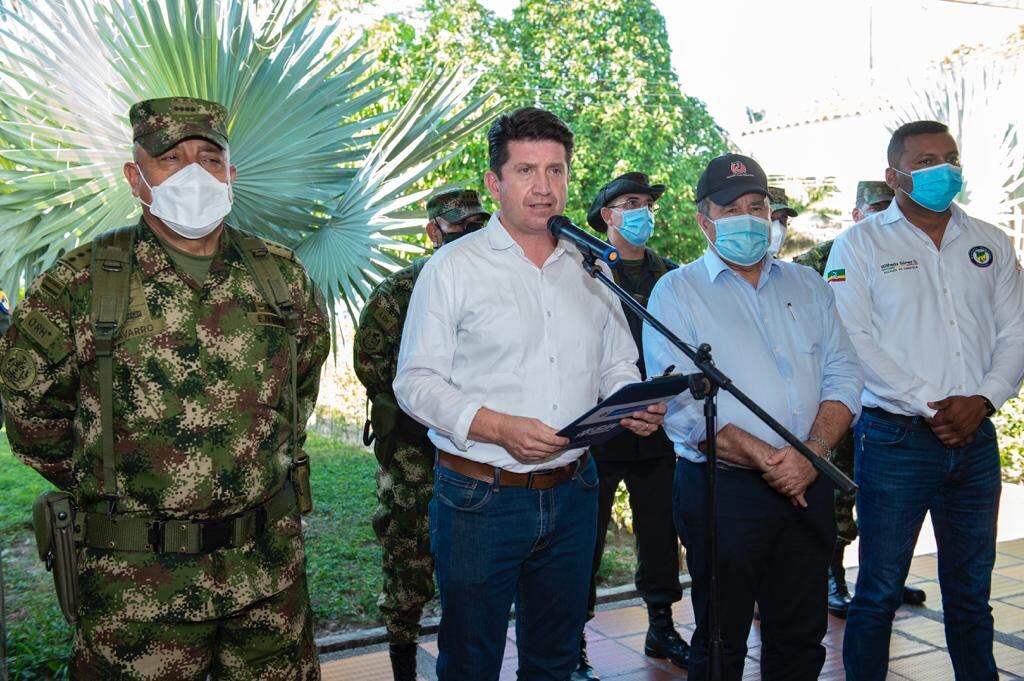 Autoridades anuncian toque de queda en Arauca tras atentado terrorista Foto: Ministerio de Defensa