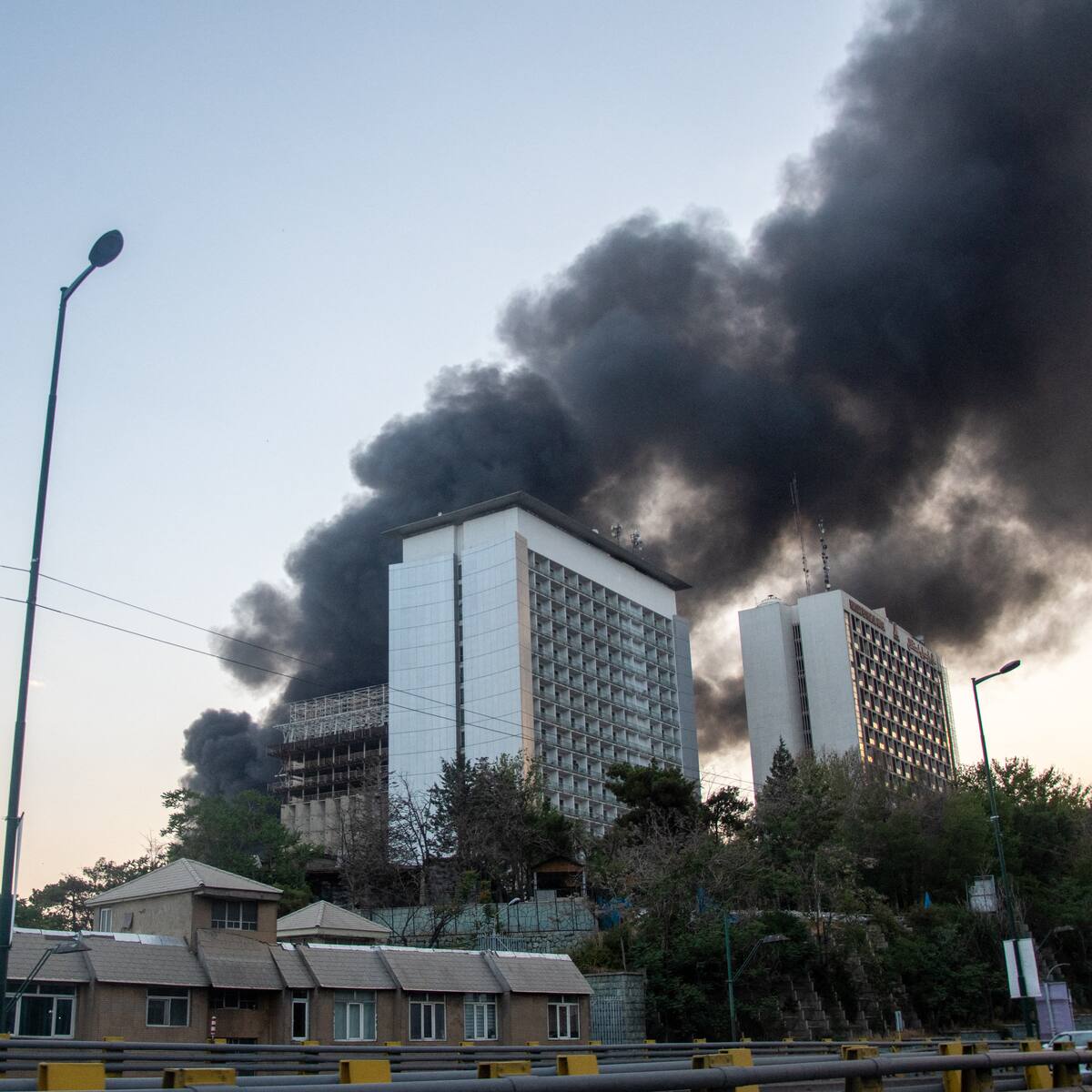 Ejército israelí anunció el bombardeo de infraestructuras de misiles en el oeste de Irán