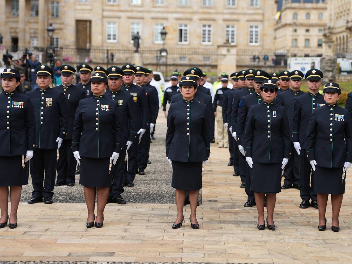 Más de 15.000 policías del Nivel Ejecutivo fueron ascendidos a grados superiores