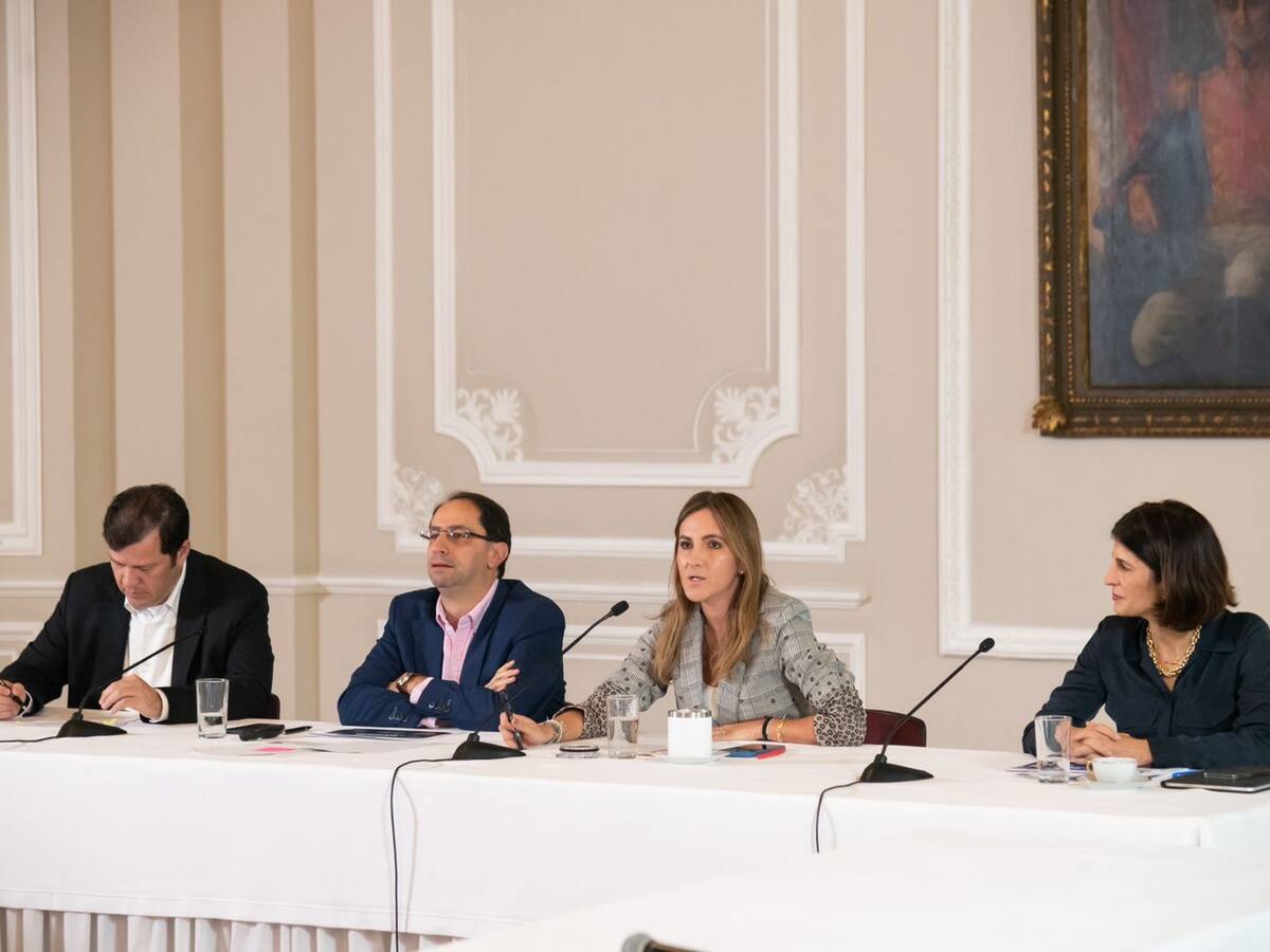 Lista la directiva presidencial para el empalme entre gobiernos