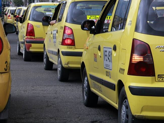 El secretario de movilidad debe renunciar por improvisación en tabletas: Concejal