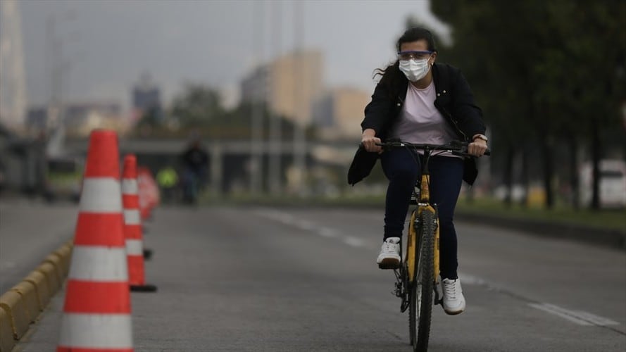 La empresa Conconcreto ganó el contrato para llevar a cabo la construcción de aceras y ciclorrutas. Foto: Colprensa / SERGIO ACERO