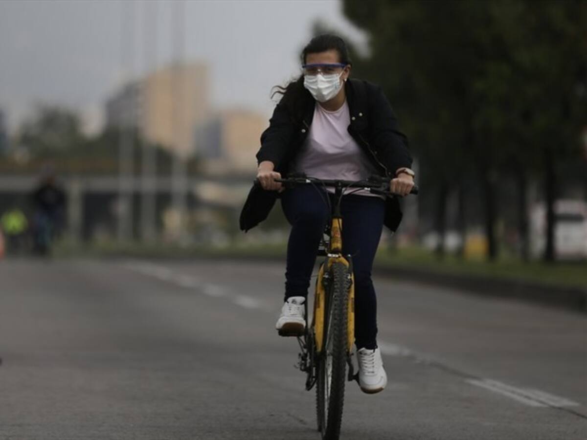 Polémica por la empresa que construirá ciclorrutas y aceras en Bogotá