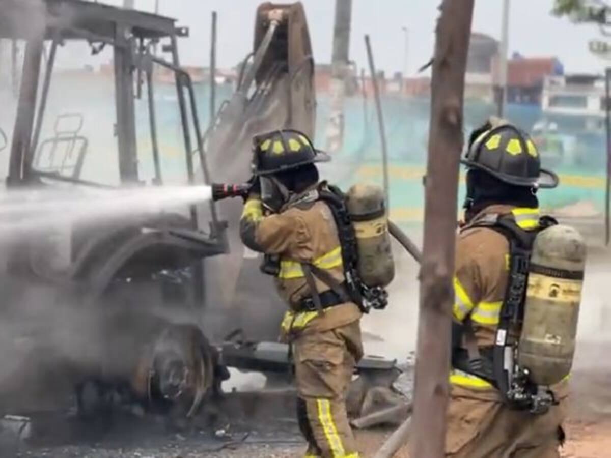 Explosión frente al Portal Américas de Bogotá causó pánico: tubo de gas se rompió