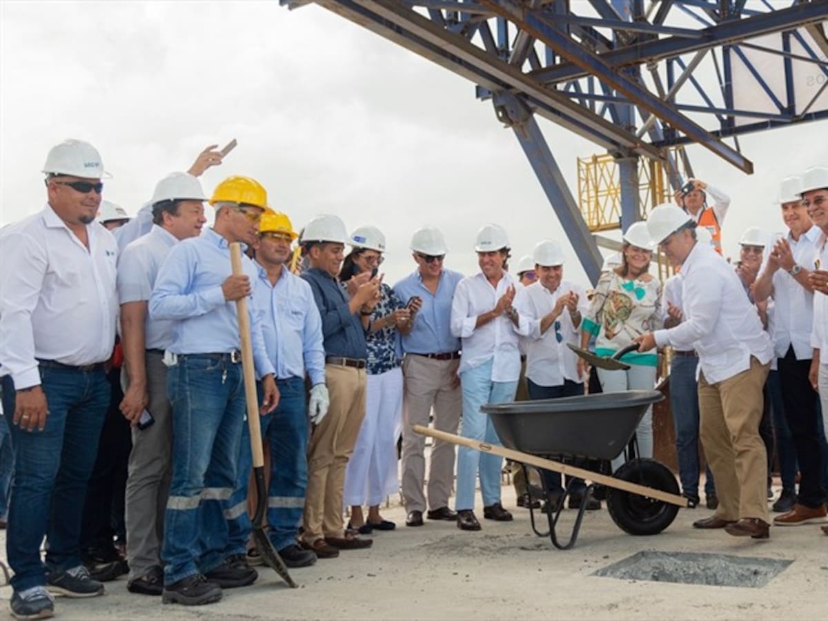 “El nuevo puente Pumarejo funcionará en diciembre de este año”: Duque