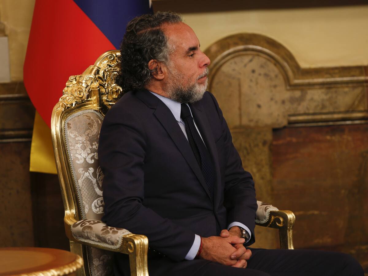 Armando Benedetti: Hay otras aerolíneas que quieren tener la ruta Bogotá - Caracas