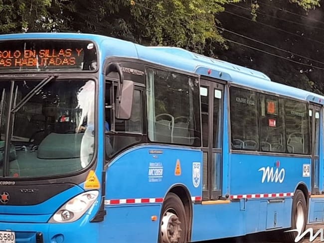 Es la segunda vez en menos de dos semanas que el servicio de transporte de Cali se enfrenta a una polémica por contenidos de tipo sexual. Foto: MIO