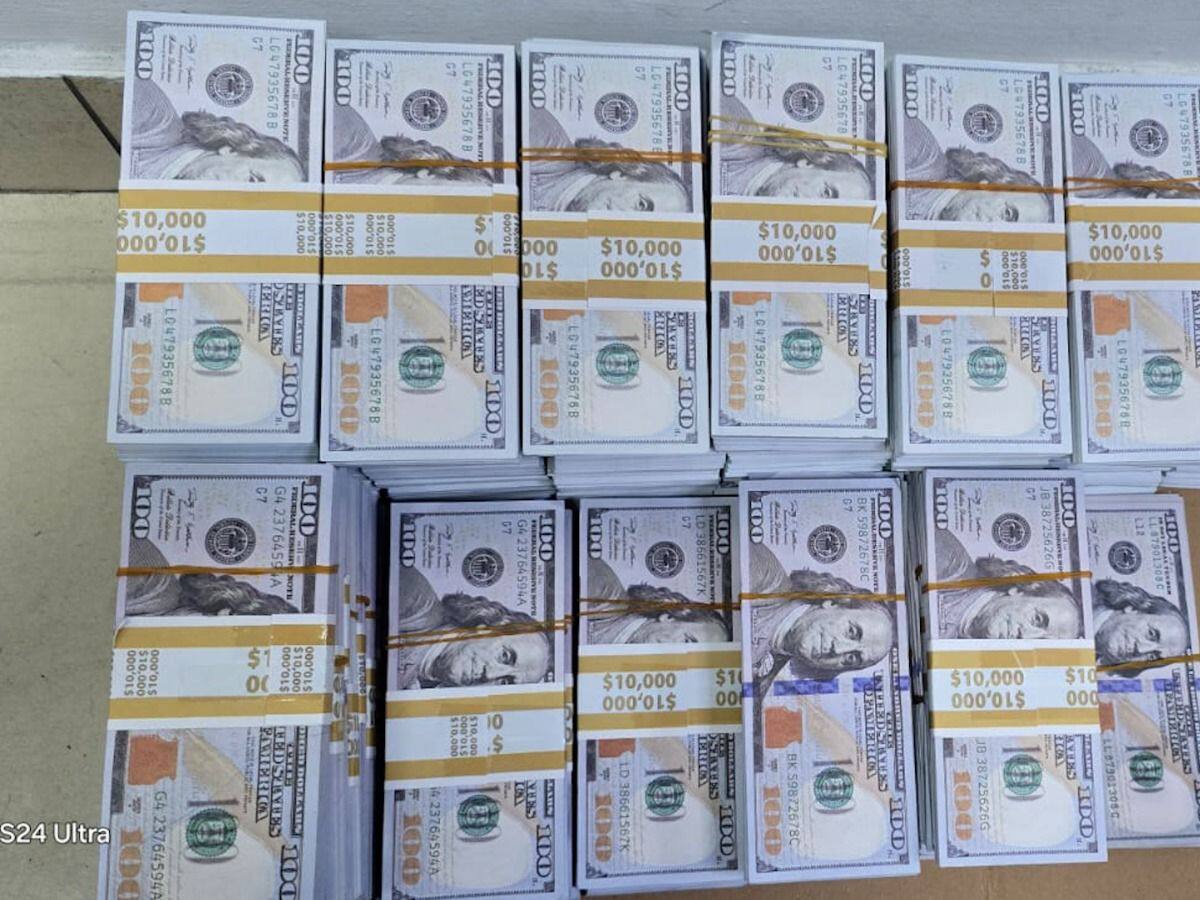 Incautaron más de un millón de dólares falsos que serían enviados de Ibagué a México