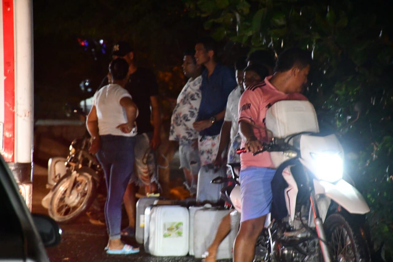 Suministro de agua: Foto: Cortesía.