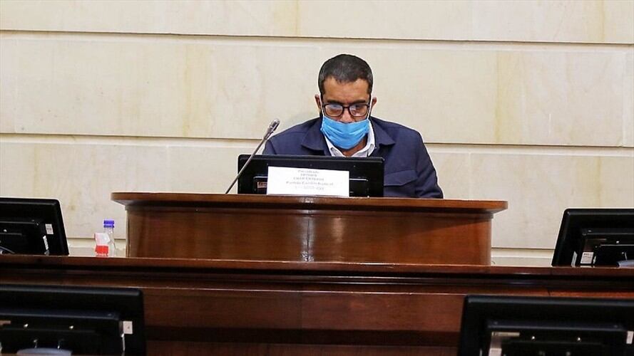 Señalan a Char y al Gobierno de querer hundir el proyecto de especialidad agraria. Foto: Colprensa