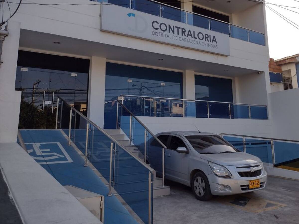 Contraloría de Cartagena con déficit financiero, poco personal y herramientas laborales
