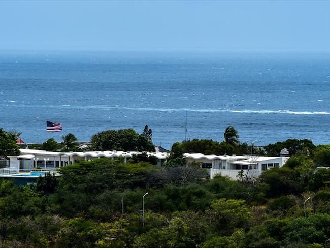 Buque con ayuda humanitaria que llegaba desde Puerto Rico da marcha atrás