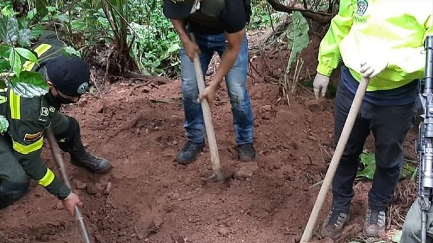 La Dirección de Justicia Transicional de la Fiscalía, a través del Grupo de búsqueda, identificación y entrega de personas desaparecidas.. Foto: Policía