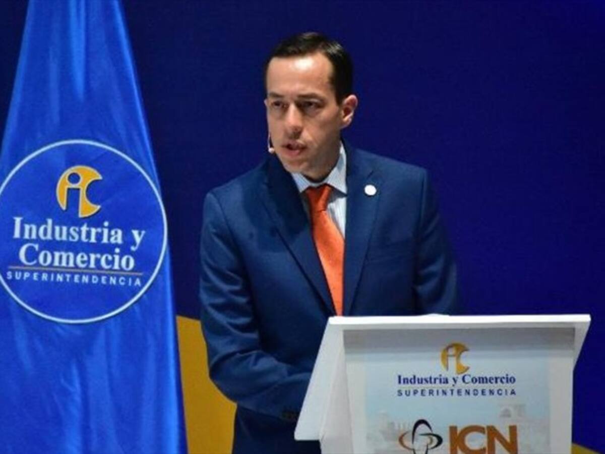 SIC sancionó a 21 empresas y seis personas por cartelización en subastas estatales