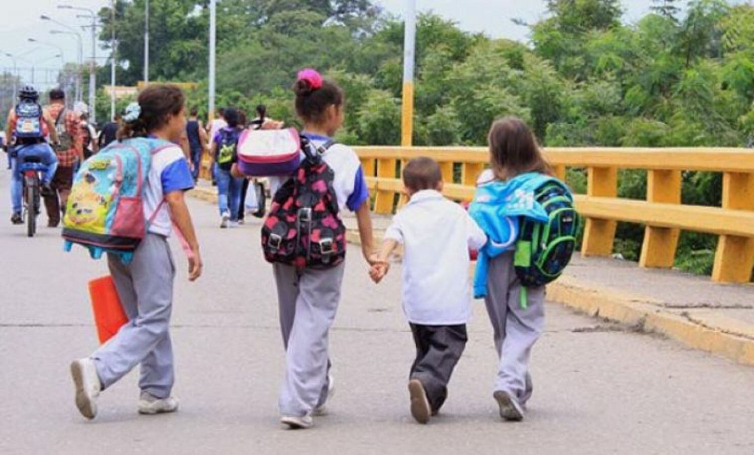Padres de familia y niños venezolanos realizarán protesta pacífica por falta del PAE-Colprensa 