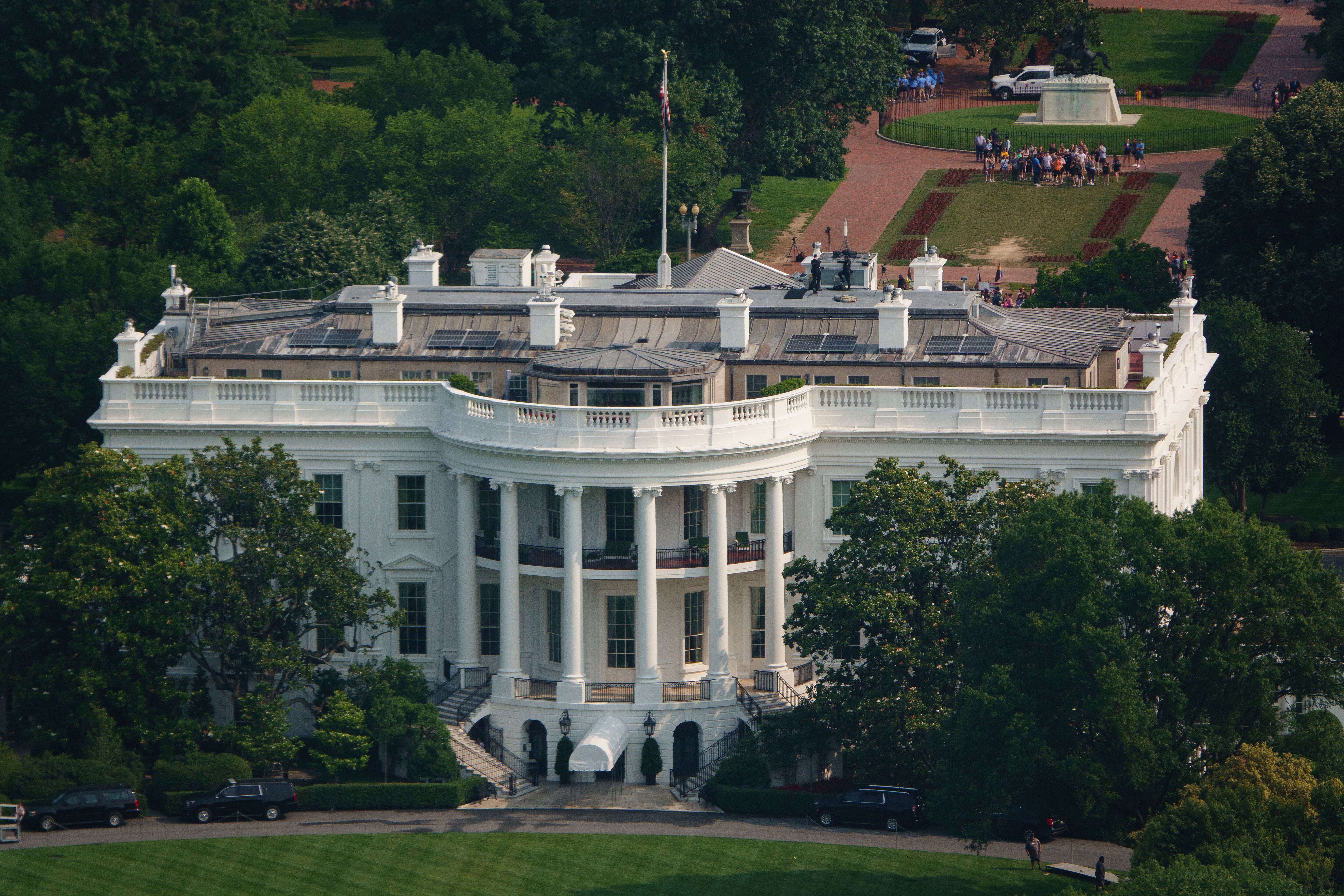 La Casa Blanca es vista desde el Monumento a Washington el 3 de junio de 2025 en Washington, DC. (Foto de Kevin Carter/Getty Images)