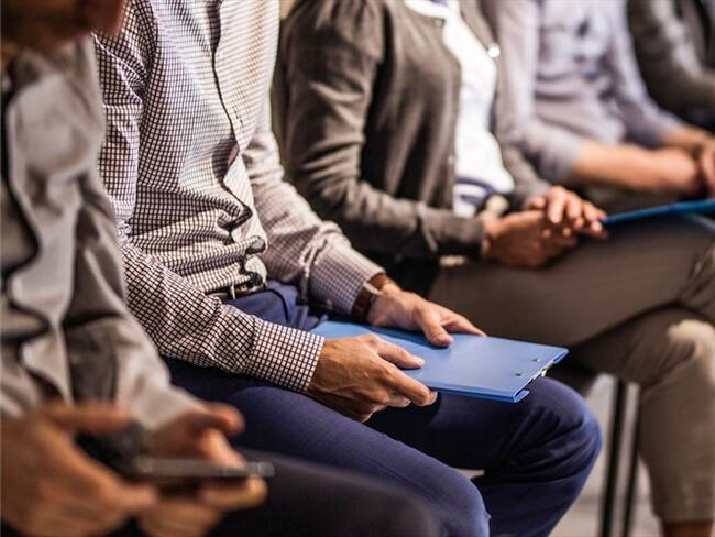 Cifra de desempleo en mujeres es casi ocho puntos más alta que en hombres: DANE