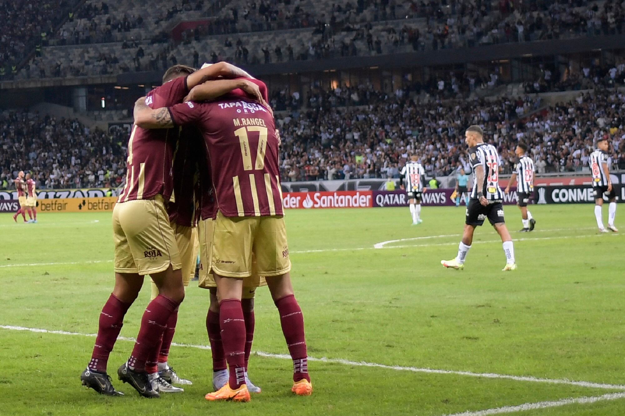 Deportes Tolima ante Atlético Mineiro (Photo by DOUGLAS MAGNO/AFP via Getty Images)