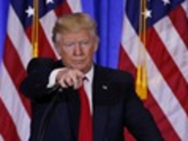 ¿Qué opina de la actitud de Donald Trump frente a las ruedas de prensa?