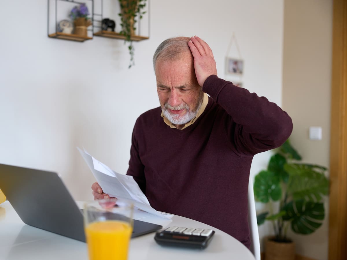 Si está próximo a recibir su pensión, ¿pueden despedirlo? Atento a la ley que lo explica