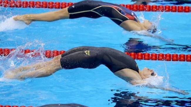 La húngara Katinka Hosszu conquistó la medalla de plata este viernes en los 200 metros espalda, por detrás de la estadounidense Maya Dirado.. Foto: BBC Mundo