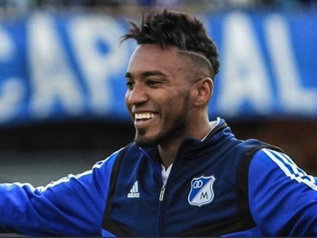 Algunos medios aseguran que el futbolista no aceptó las condiciones de su contrato.. Foto: Twitter