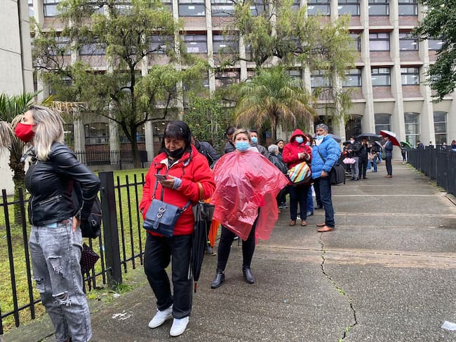 “Es una vergüenza”: siguen las fallas en el sistema para pago de impuestos en Bogotá