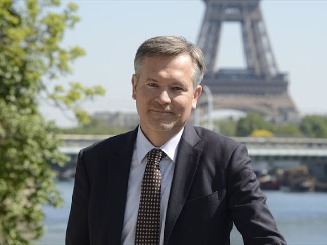 El embajador de Francia mostró  preocupación por asesinato de líderes y exFarc