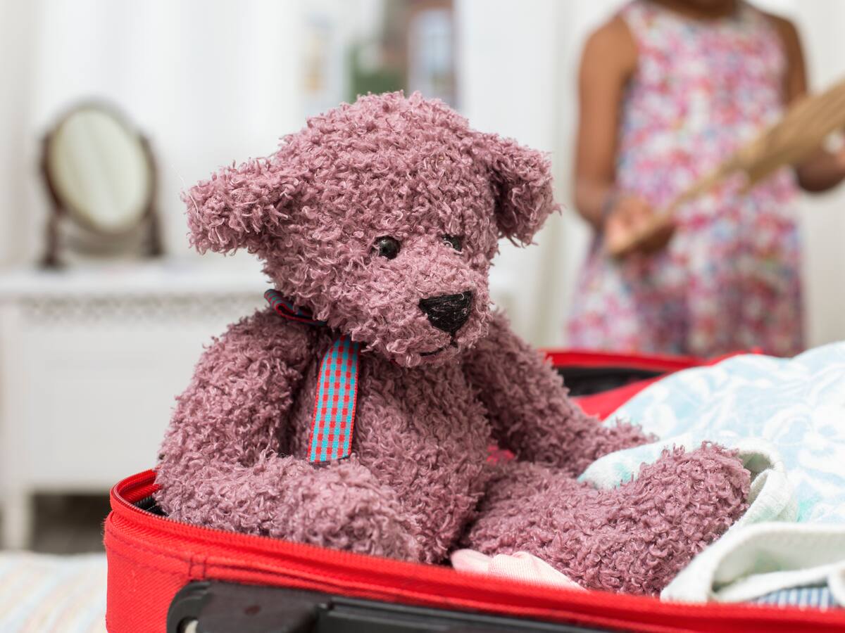 Madre denuncia que su hija de 4 años fue sacada de Bogotá sin autorización