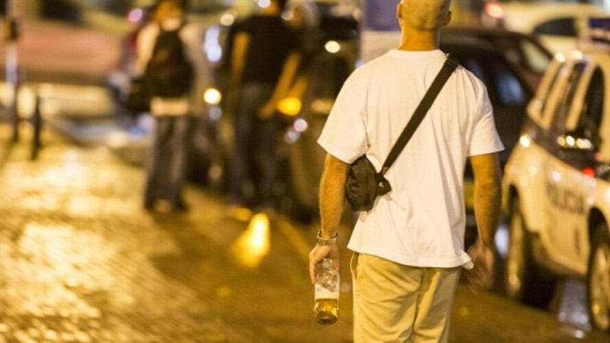 Por aumento de riñas evaluarán horario extendido a bares y discotecas. Foto: Colprensa