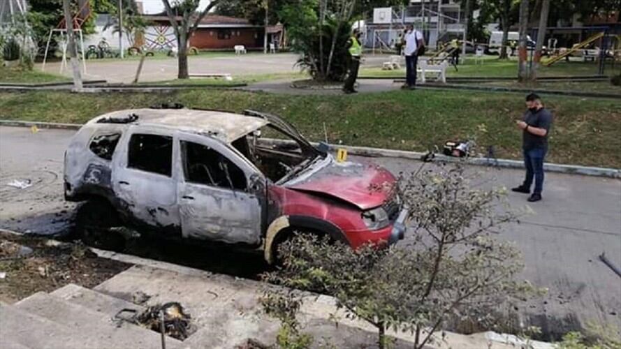 Lanzan granada a vehículo de gobernador indígena en Jamundí. Foto: Cortesía