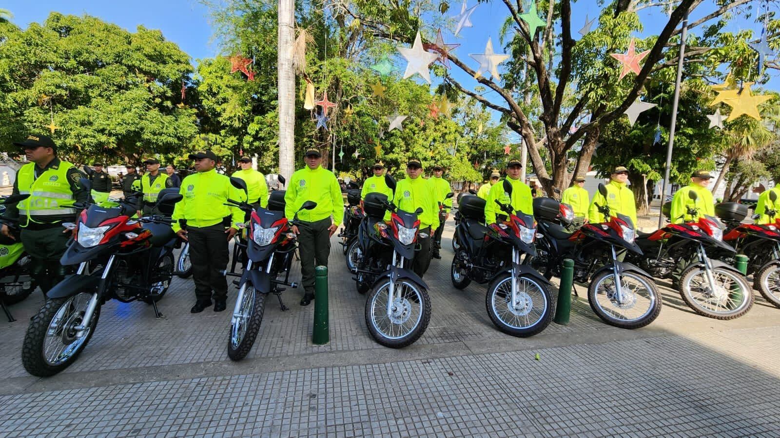 Entregan más de 40 motocicletas para labores de inteligencia policial en Córdoba. Foto: prensa Alcaldía Montería.