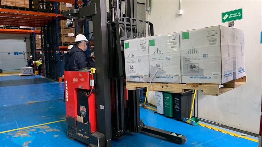 Colombia recibió un nuevo lote de 338.130 dosis Pfizer contra covid-19. Foto: Ministerio de Salud