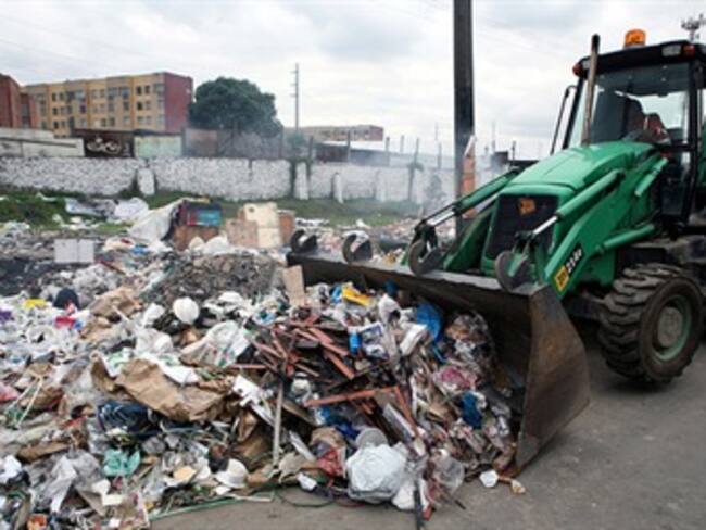 Operadores privados retrasaron recolección de basuras en Bogotá, según el Distrito