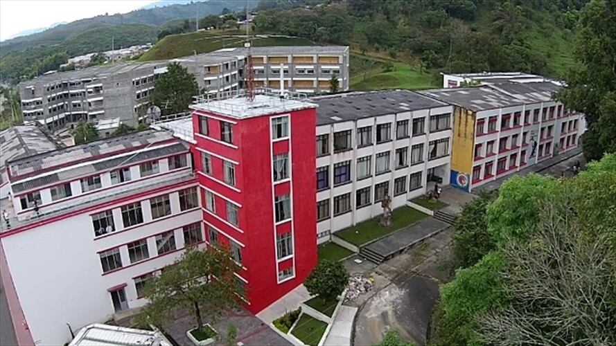 Un mensaje que circuló por correo electrónico advertía la presencia de artefactos explosivos en la Facultad de Ingeniería Electrónica y de Telecomunicaciones. Foto: Unicauca