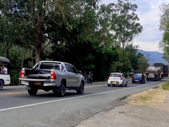 Después de la limpieza se habilitaron los dos carriles de la carretera internacional. Crédito. Nuevo Cauca.