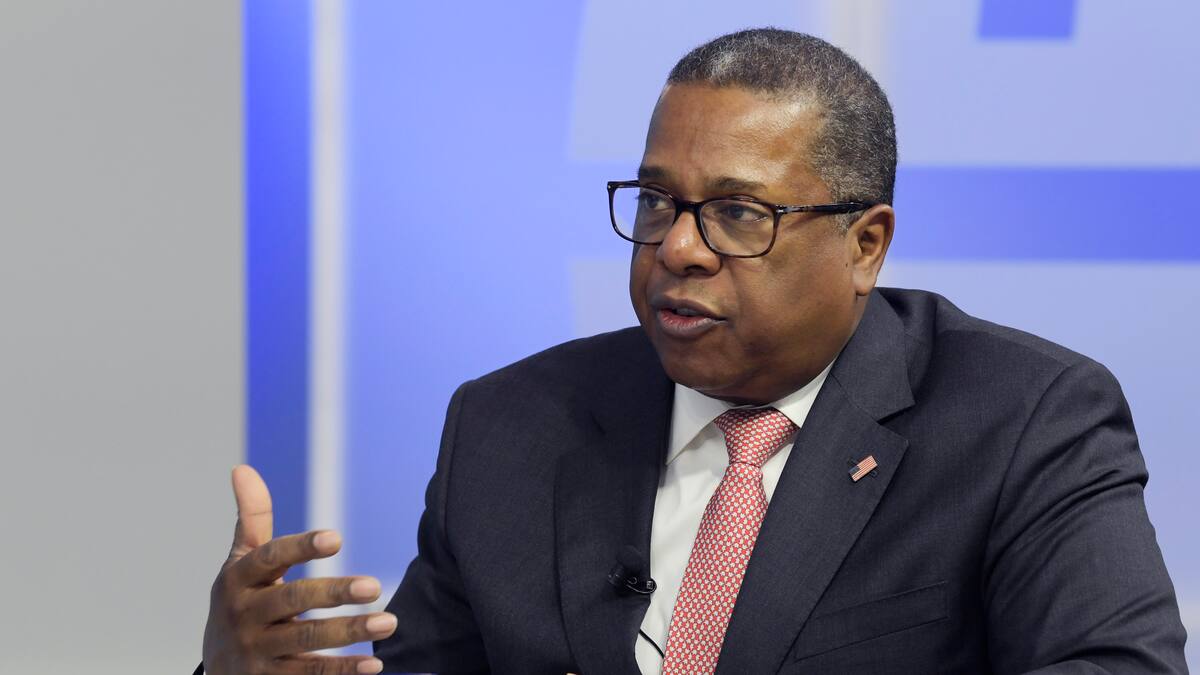 Gobierno colombiano no debería acusar sin evidencias: Brian Nichols, exsubsecretario de Estado