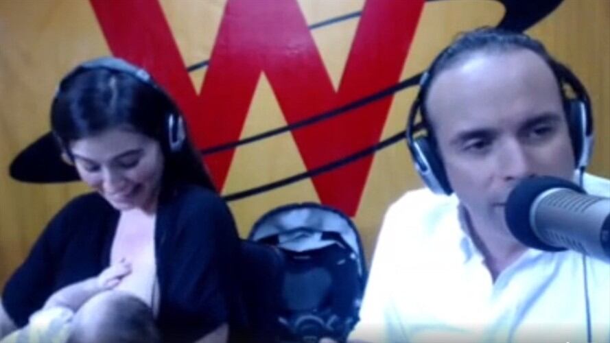 La exreina de Belleza y su esposo, Alejandro Eder hablaron en La W sobre la importancia de la leche materna para los bebés y la necesidad de romper los tabúes sobre la lactancia.. Foto: W Radio