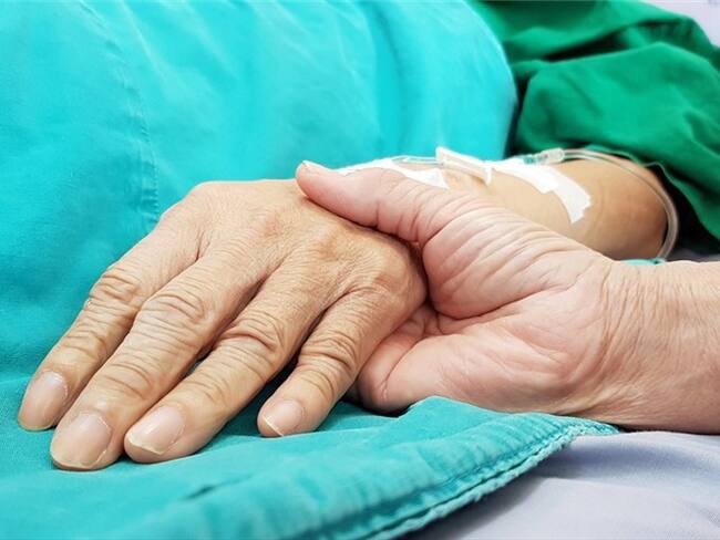 Los demandantes agregan que actualmente se desconoce el derecho fundamental a la integridad, así como el deber de no someter a las personas a tratos crueles, inhumanos o degradantes. Foto: Getty Images / SITTITHAT TANGWITTHAYAPHUM