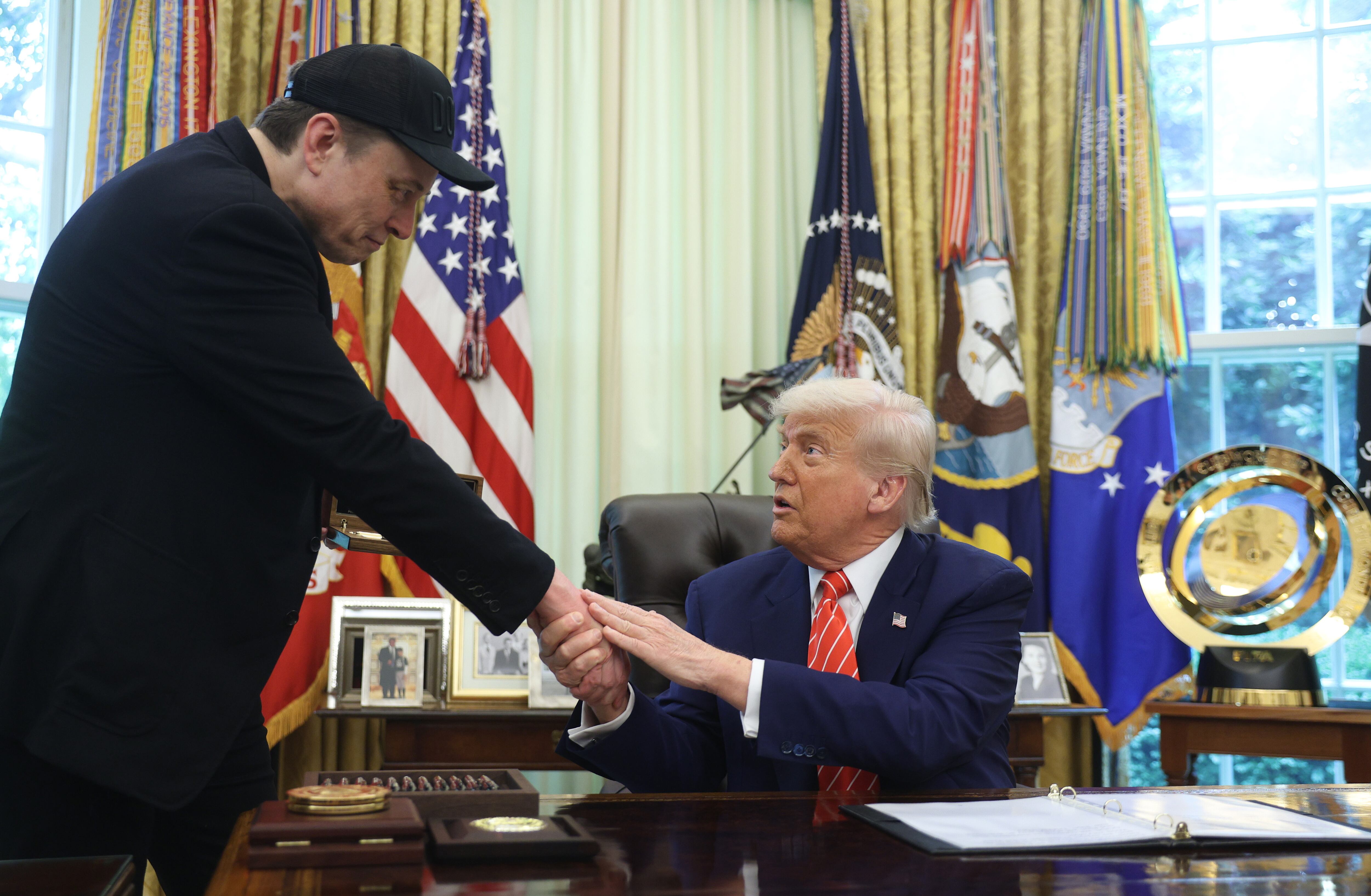 Elon Musk y Donald Trump. Foto: EFE/EPA/FRANCIS CHUNG / POOL/ARCHIVO