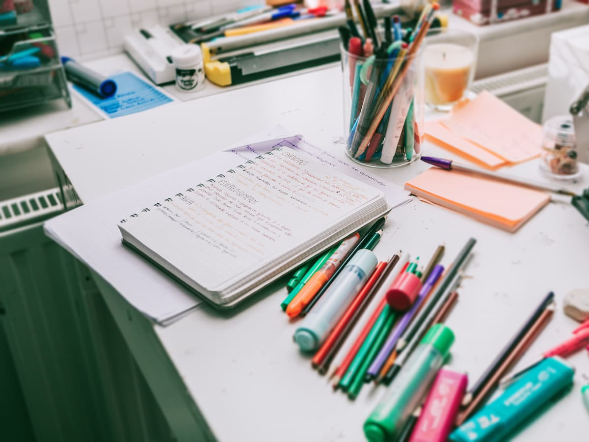 Los precios de los útiles escolares están por las nubes: cuadernos suben hasta 400%