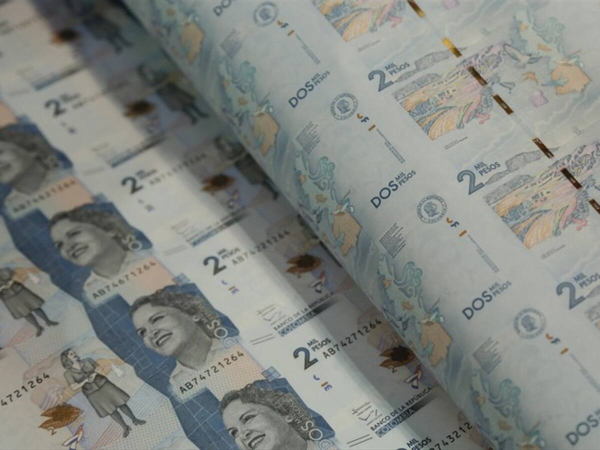 Personas se resisten al cambio en billetes por un problema cultural: ministro de Hacienda